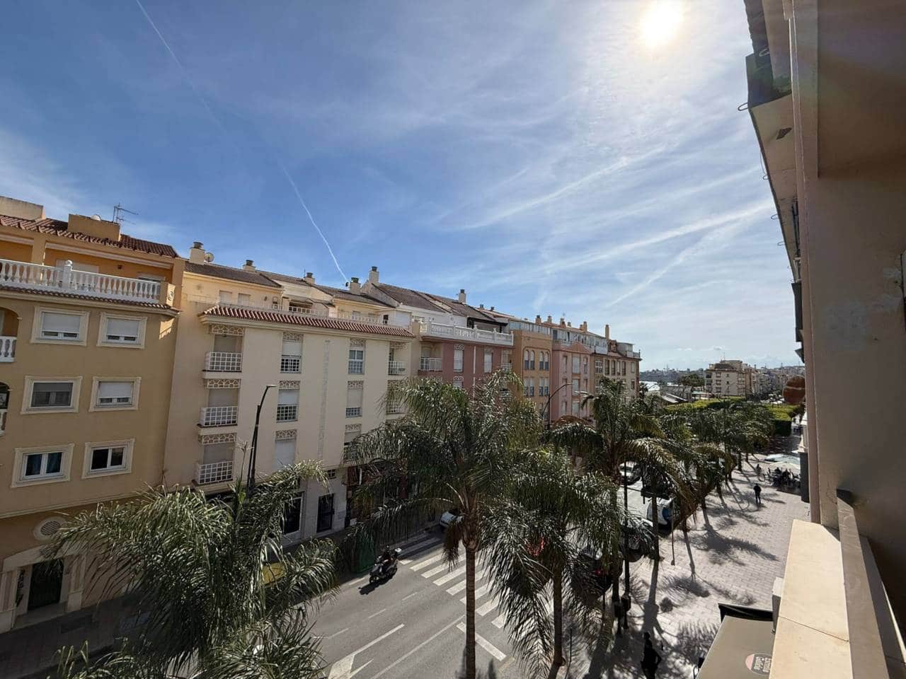3 bedroom Flat for rent in Rincon de la Victoria with garage - € 1,300 (Ref: 9841998)