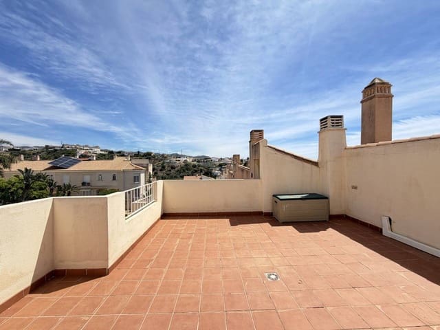 3 chambre Villa/Maison Mitoyenne à vendre à Torre de Benagalbon, Rincón de la Victoria avec piscine garage - 465 000 € (Ref: 9841999)