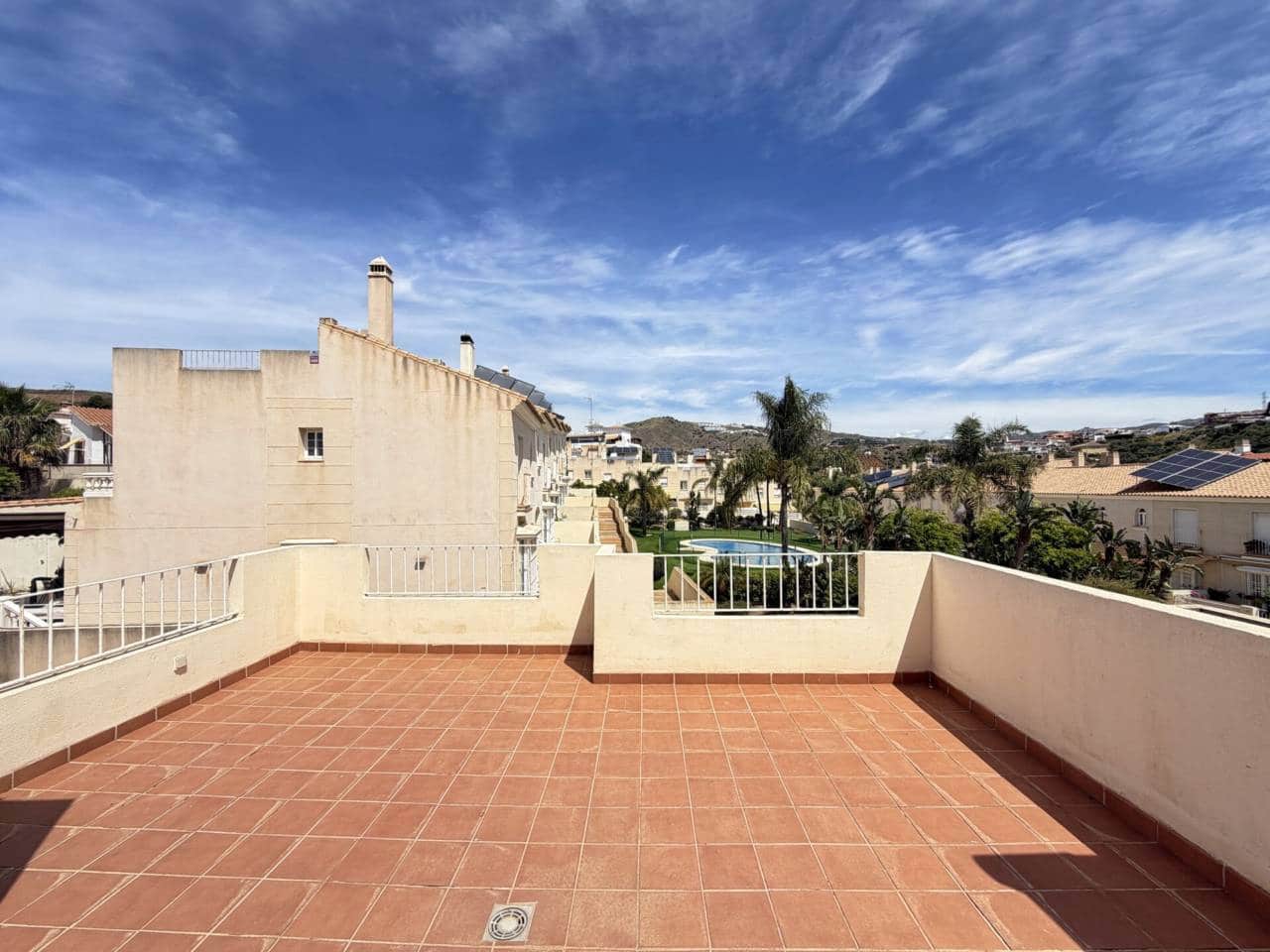 3 bedroom Terraced Villa for sale in Torre de Benagalbon with pool garage - € 465,000 (Ref: 9841999)