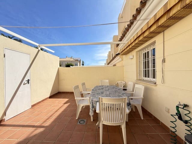 3 chambre Villa/Maison Mitoyenne à vendre à Torre de Benagalbon, Rincón de la Victoria avec piscine garage - 465 000 € (Ref: 9841999)