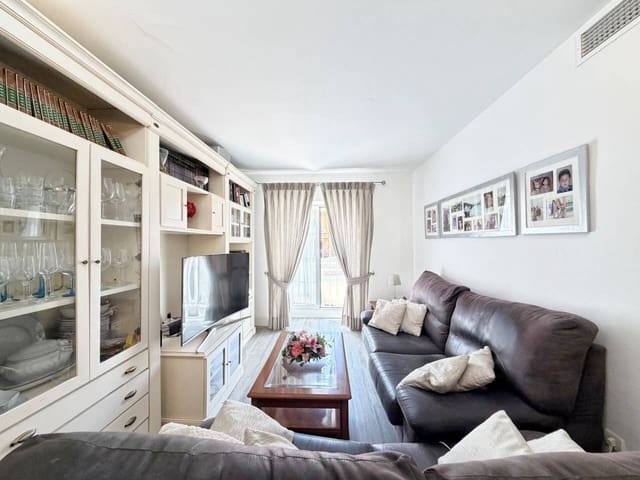 3 chambre Villa/Maison Mitoyenne à vendre à Torre de Benagalbon, Rincón de la Victoria avec piscine garage - 465 000 € (Ref: 9841999)