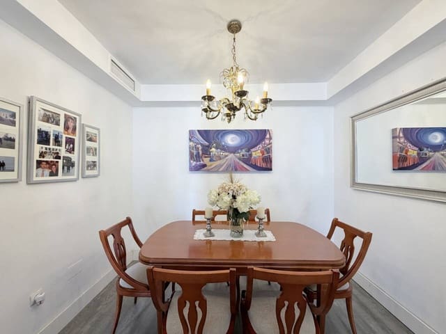 3 sypialnia Dom szeregowy na sprzedaż w Torre de Benagalbon, Rincón de la Victoria z basenem garażem - 465 000 € (Ref: 9841999)