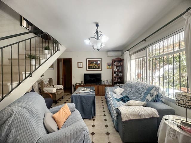 4 chambre Villa/Maison Semi-Mitoyenne à vendre à Rincón de la Victoria - 398 000 € (Ref: 9858987)