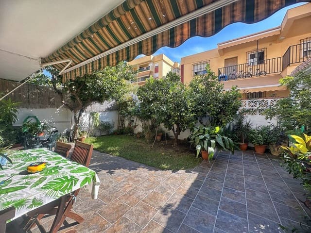 4 chambre Villa/Maison Semi-Mitoyenne à vendre à Rincón de la Victoria - 398 000 € (Ref: 9858987)