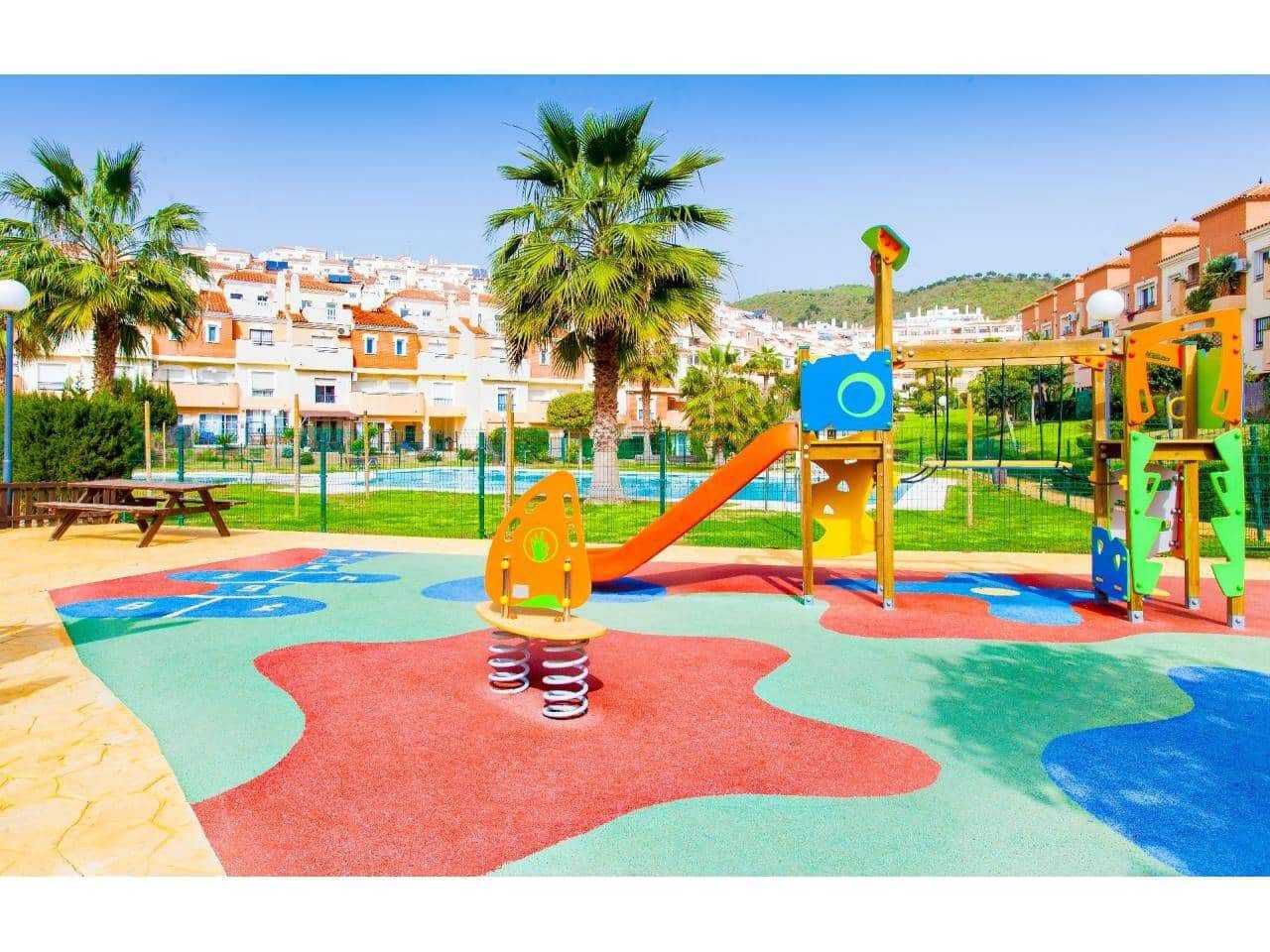 2 soveværelse Lejlighed til salg i Rincon de la Victoria med swimmingpool garage - € 295.500 (Ref: 9861406)