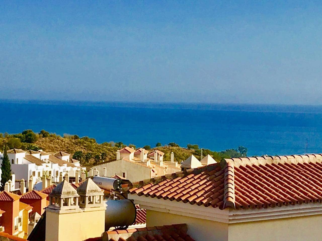 2 soveværelse Lejlighed til salg i Rincon de la Victoria med swimmingpool garage - € 295.500 (Ref: 9861406)