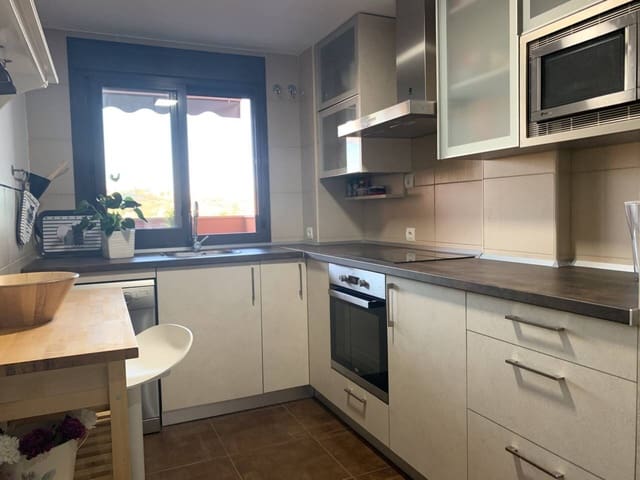 3 sypialnia Apartament do wynajęcia w Rincón de la Victoria z basenem garażem - 1 400 € (Ref: 9872855)