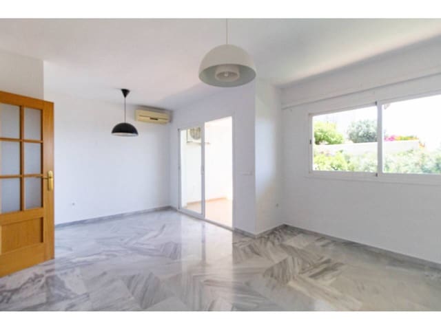 2 soverom Leilighet til salgs i Rincón de la Victoria med svømmebasseng garasje - € 370 000 (Ref: 9893603)