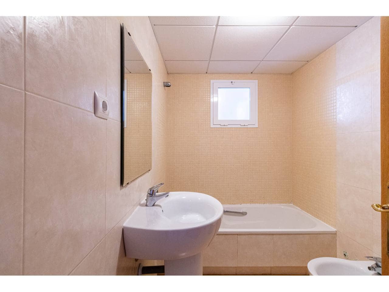 2 soverom Leilighet til salgs i Rincon de la Victoria med svømmebasseng garasje - € 370 000 (Ref: 9893603)