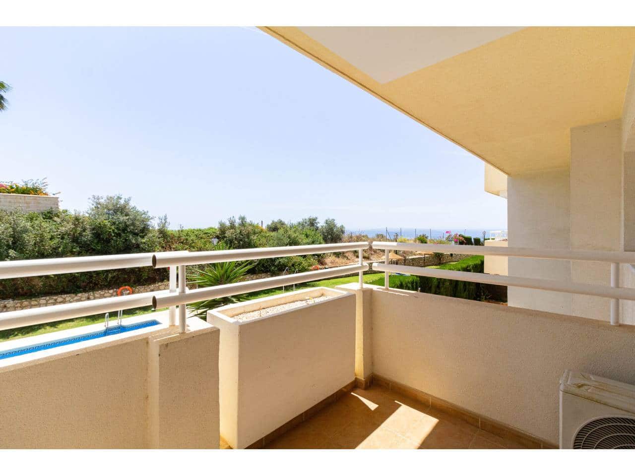 2 soverom Leilighet til salgs i Rincon de la Victoria med svømmebasseng garasje - € 370 000 (Ref: 9893603)
