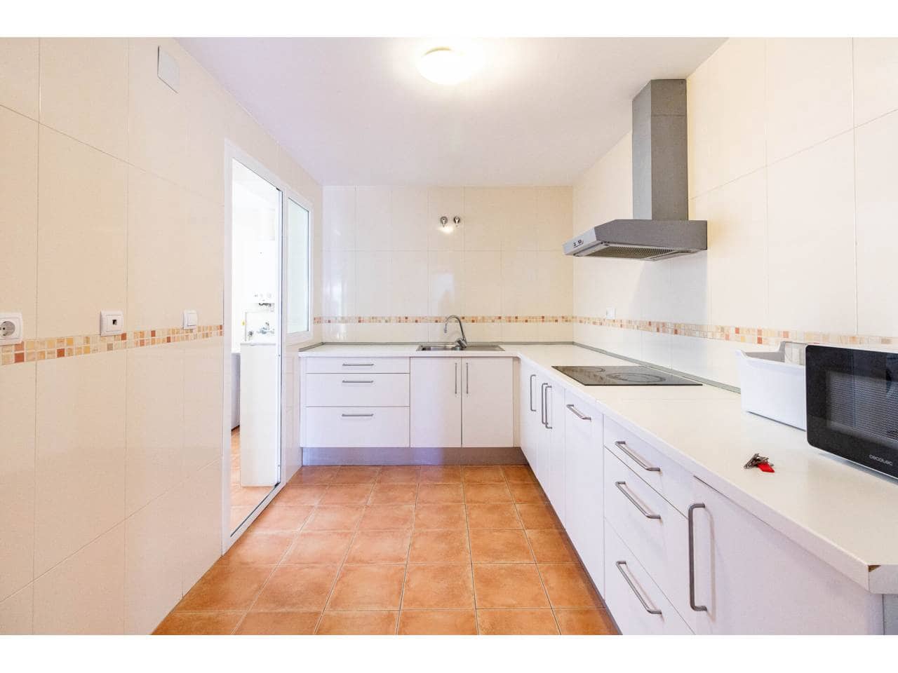 2 soverom Leilighet til salgs i Rincon de la Victoria med svømmebasseng garasje - € 370 000 (Ref: 9893603)