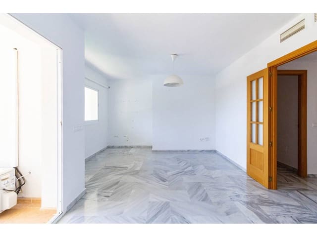 2 soverom Leilighet til salgs i Rincón de la Victoria med svømmebasseng garasje - € 370 000 (Ref: 9893603)