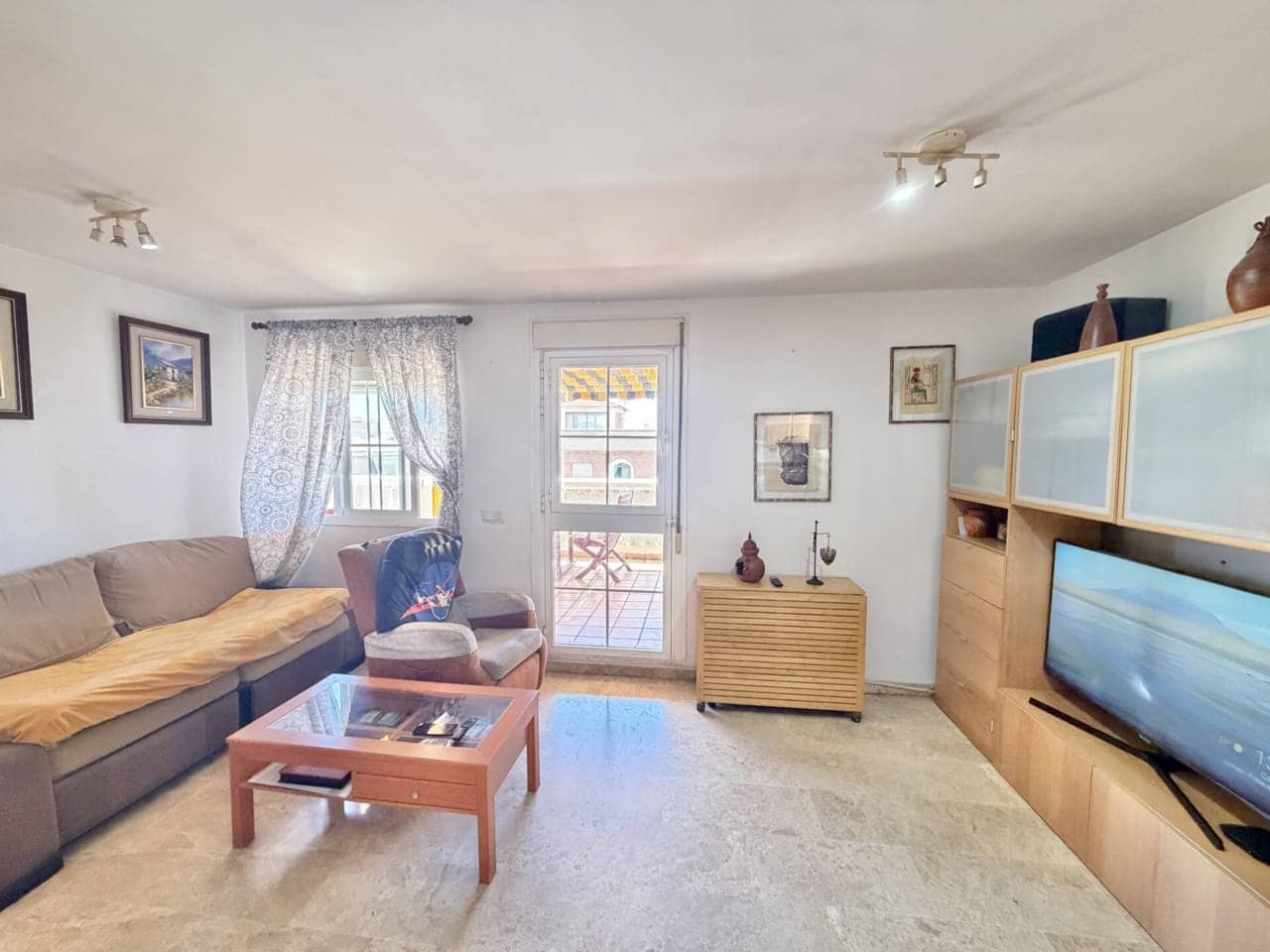 1 soverom Penthouse til salgs i Rincon de la Victoria - € 367 000 (Ref: 9893604)