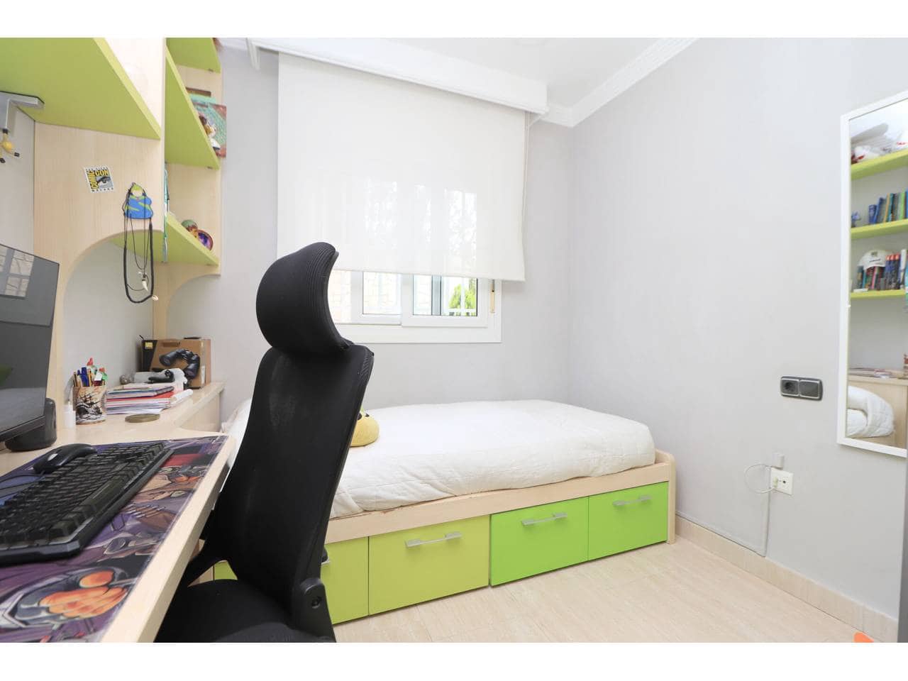 3 sovrum Lägenhet till salu i Malaga stad med pool garage - 660 000 € (Ref: 9909879)