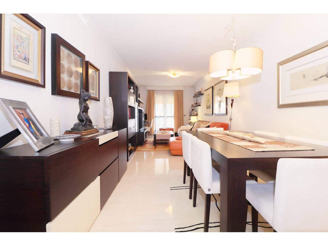 3 sovrum Lägenhet till salu i Malaga stad med pool garage - 660 000 € (Ref: 9909879)