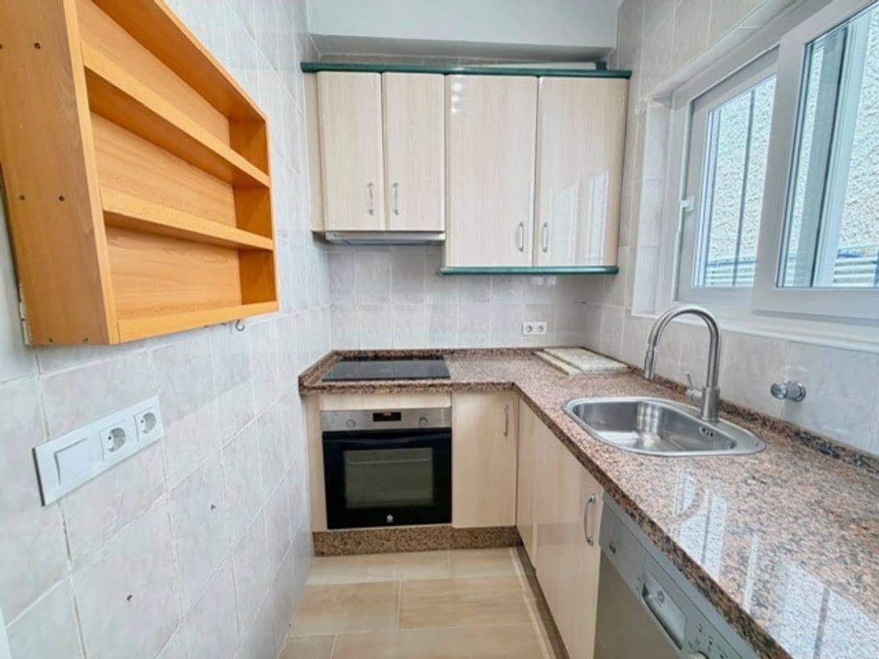 2 camera da letto Villetta a Schiera da affittare in Velez-Malaga con garage - 1.000 € (Rif: 9930026)