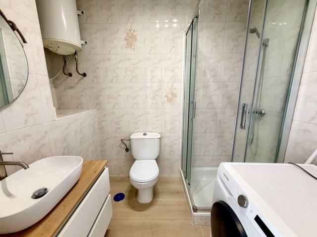 2 soverom Rekkehus til leie i Vélez-Málaga med garasje - € 1 000 (Ref: 9930026)