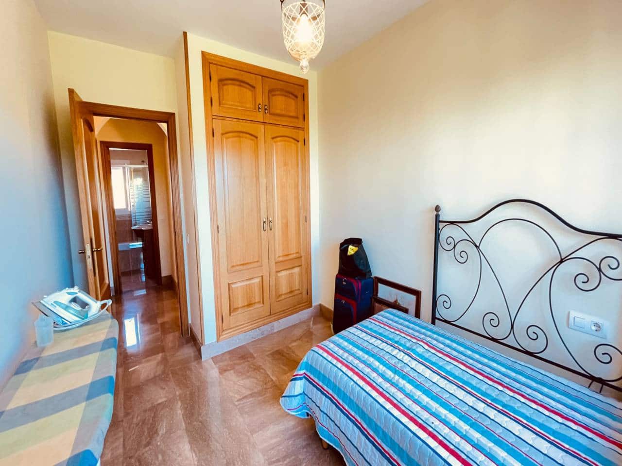 4 bedroom Villa for rent in Rincon de la Victoria with garage - € 2,500 (Ref: 9939251)