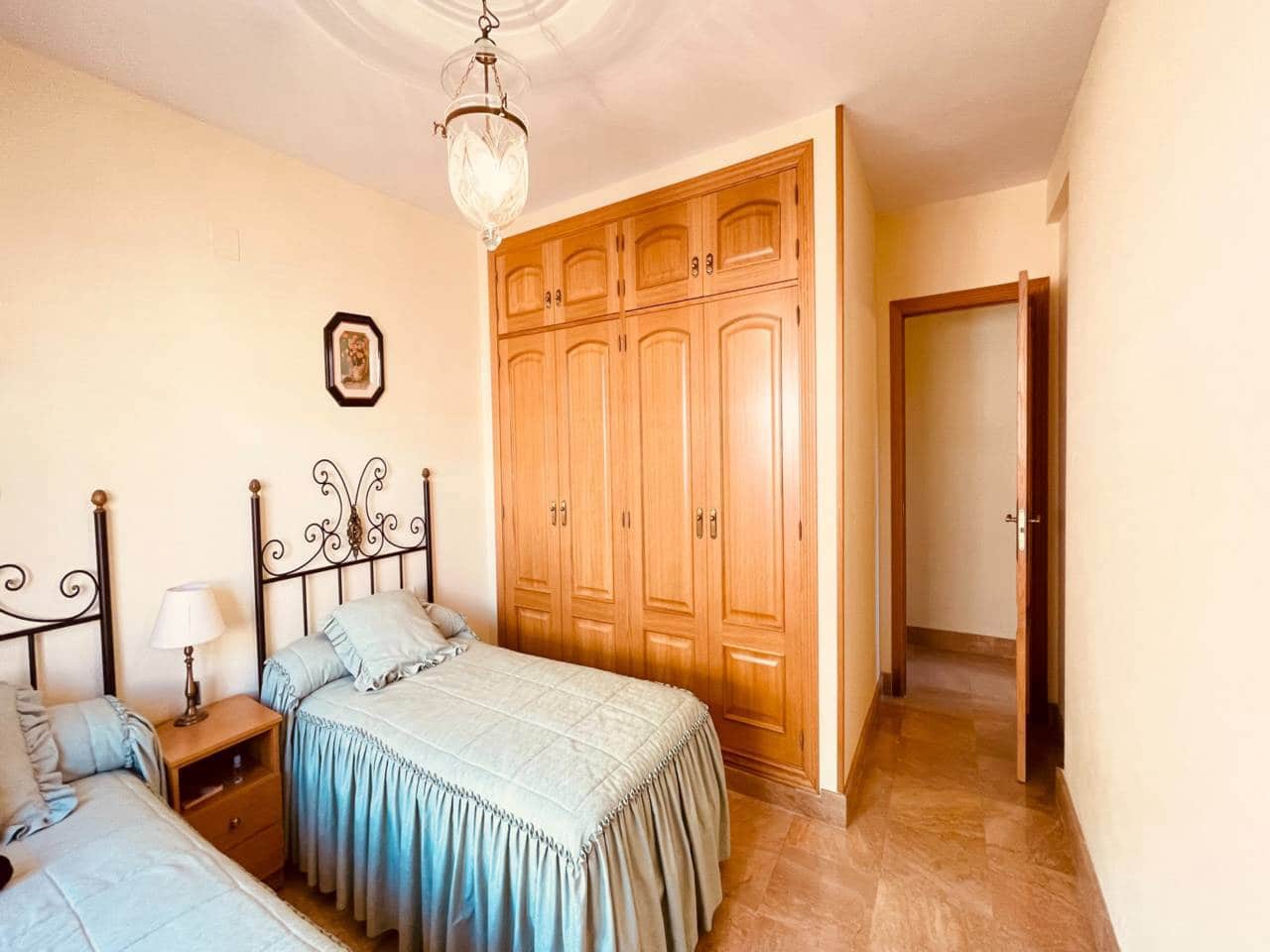4 bedroom Villa for rent in Rincon de la Victoria with garage - € 2,500 (Ref: 9939251)