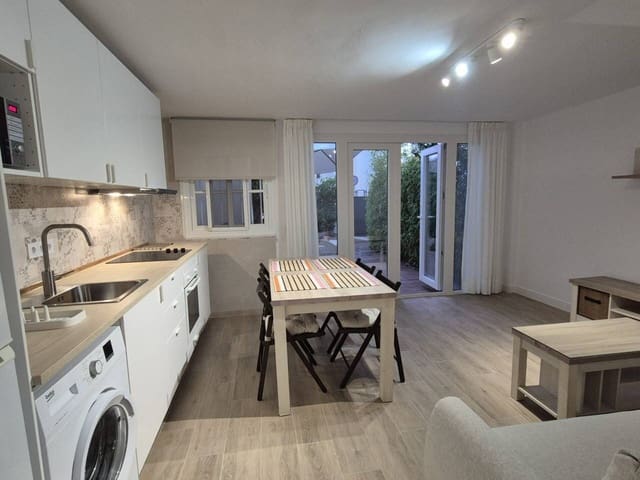1 Zimmer Doppelhaus zu vermieten in Rincón de la Victoria mit Garage - 800 € (Ref: 9967078)