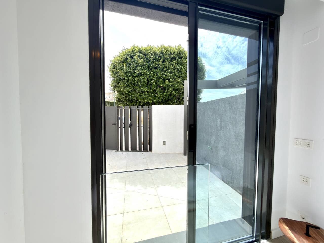 Adosado de 3 habitaciones en Vélez-Málaga en venta con piscina garaje - 495.000 € (Ref: 9967079)