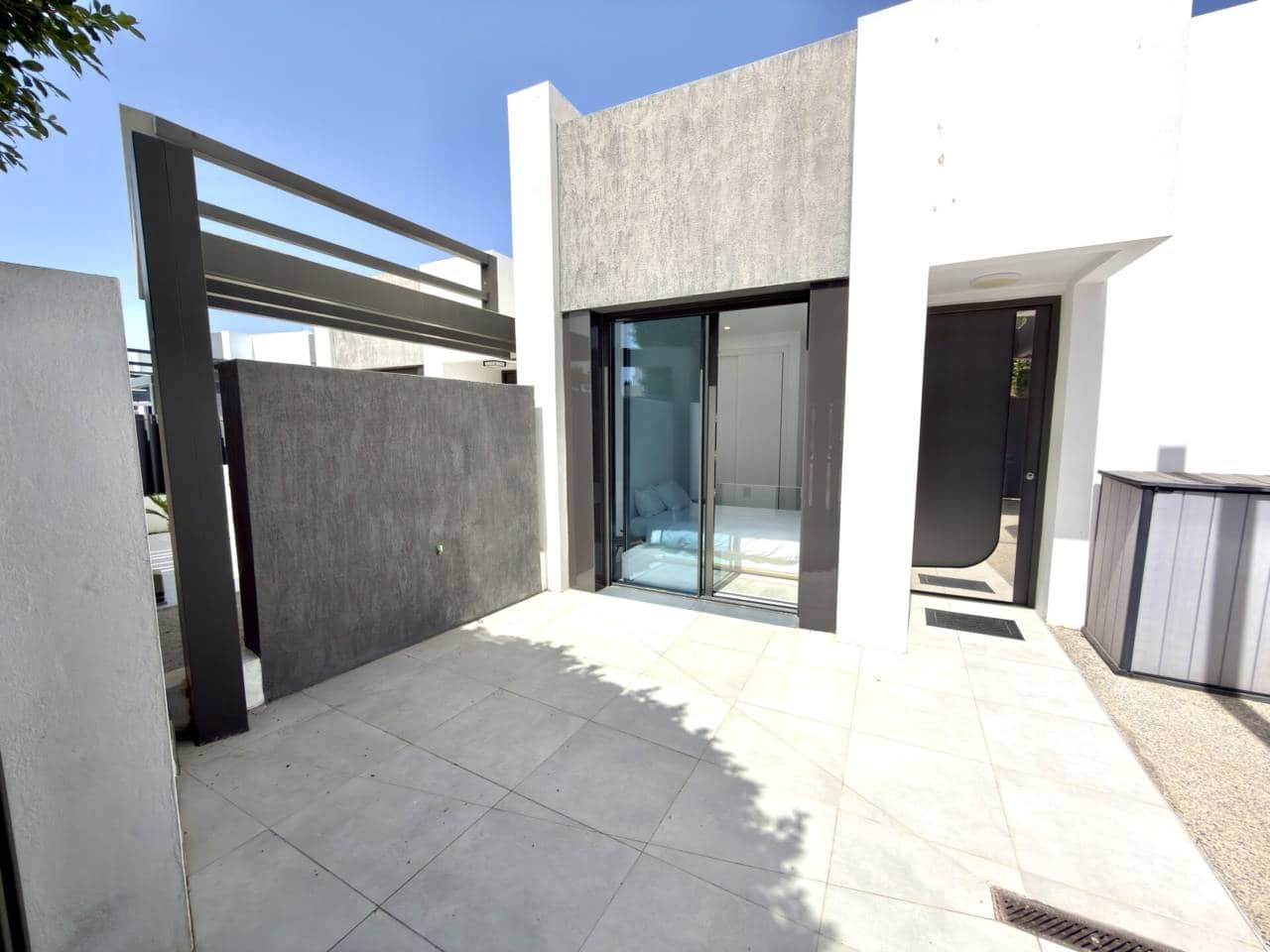 Adosado de 3 habitaciones en Vélez-Málaga en venta con piscina garaje - 495.000 € (Ref: 9967079)