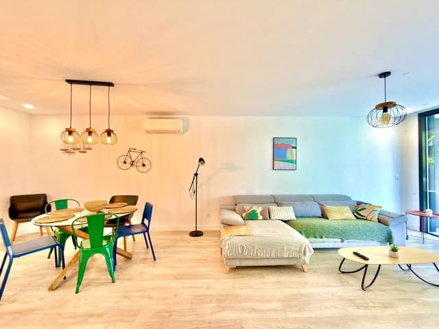 Adosado de 3 habitaciones en Vélez-Málaga en venta con piscina garaje - 495.000 € (Ref: 9967079)