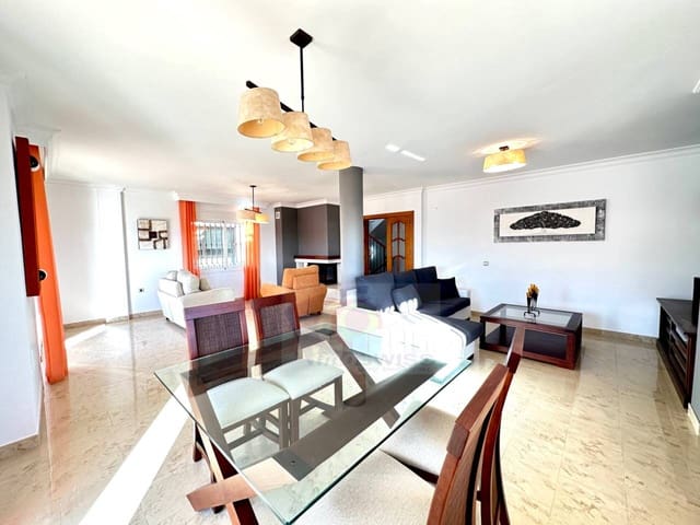 4 soveværelse Villa til salg i Rincón de la Victoria med swimmingpool garage - € 850.000 (Ref: 9974539)