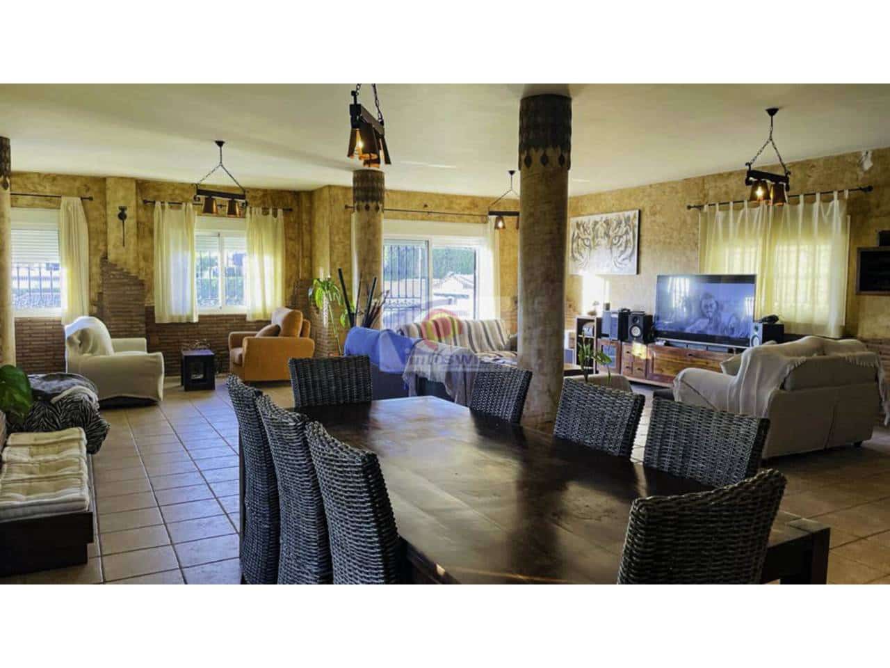 4 soveværelse Villa til salg i Rincon de la Victoria med swimmingpool garage - € 850.000 (Ref: 9974539)