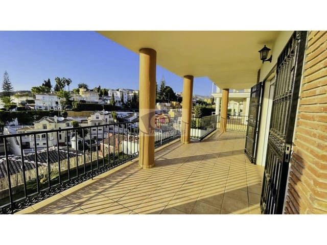4 soveværelse Villa til salg i Rincón de la Victoria med swimmingpool garage - € 850.000 (Ref: 9974539)
