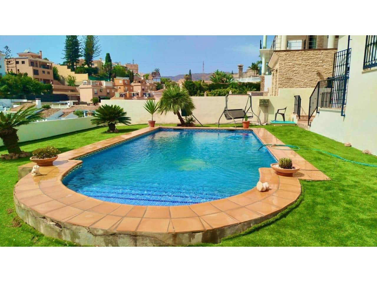 4 bedroom Villa for sale in Rincon de la Victoria with pool garage - € 850,000 (Ref: 9974539)
