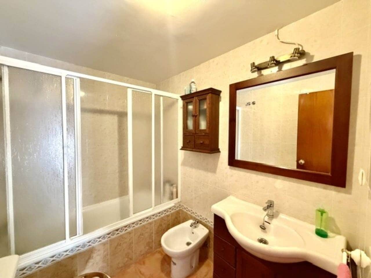3 bedroom Semi-detached Villa for rent in Velez-Malaga with pool garage - € 1,600 (Ref: 9974540)