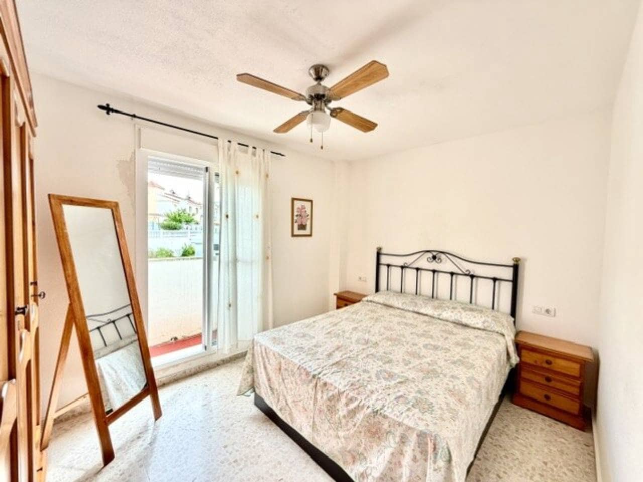 3 bedroom Semi-detached Villa for rent in Velez-Malaga with pool garage - € 1,600 (Ref: 9974540)