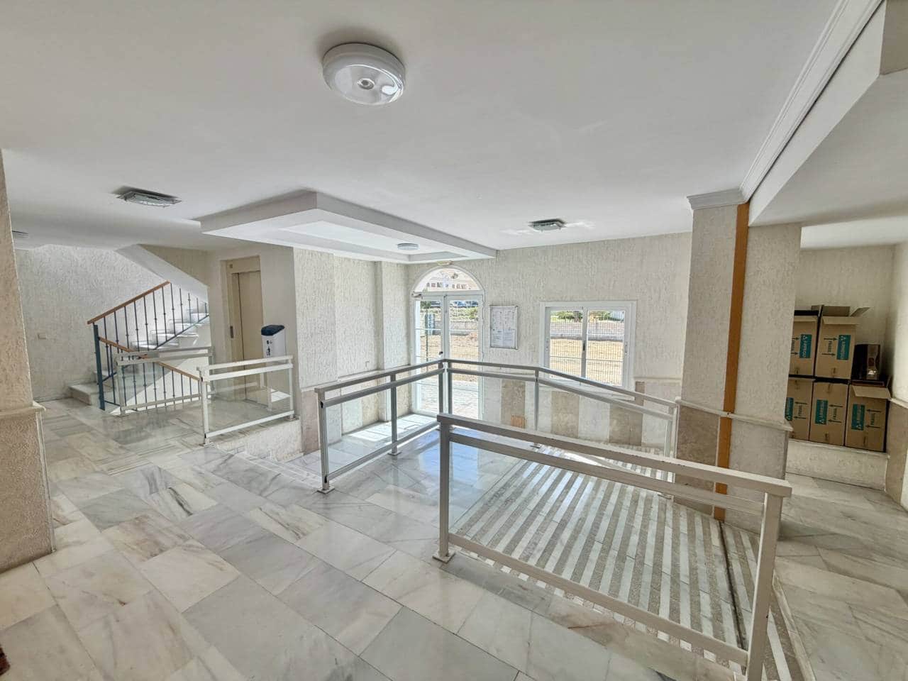 Piso de 1 habitación en Torre de Benagalbon en venta con garaje - 272.000 € (Ref: 9979398)