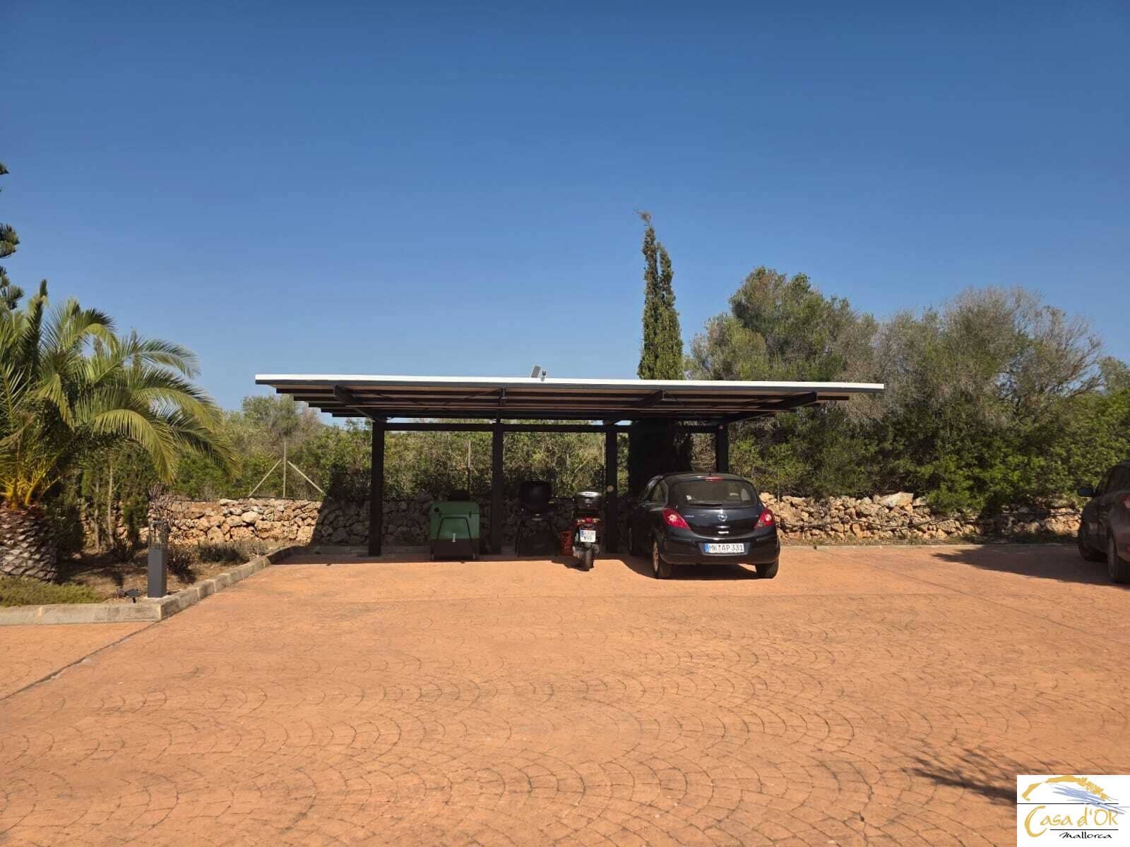 5 bedroom Finca/Country House for sale in S'Illot with pool garage - € 1,750,000 (Ref: 10016784)