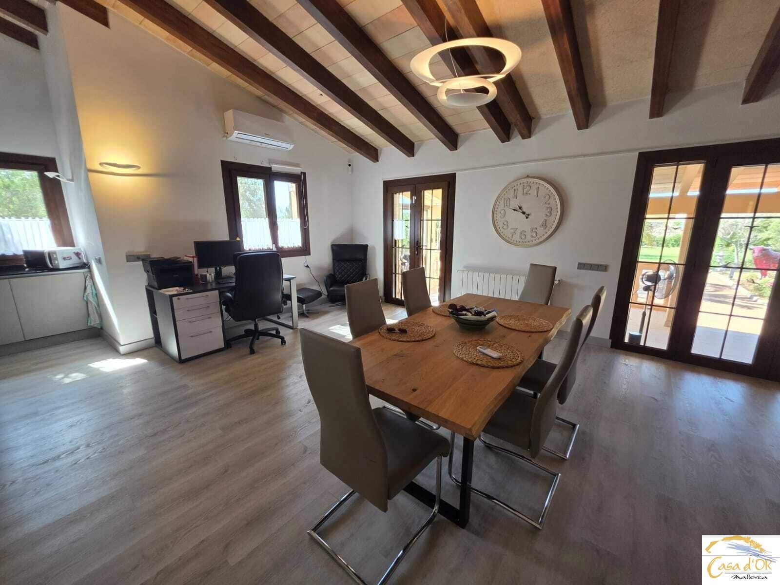 5 bedroom Finca/Country House for sale in S'Illot with pool garage - € 1,750,000 (Ref: 10016784)