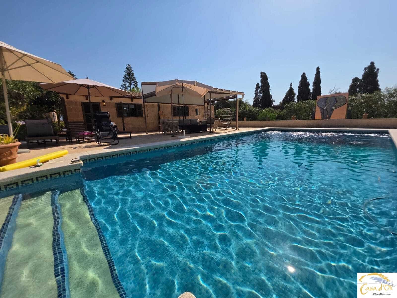 5 bedroom Finca/Country House for sale in S'Illot with pool garage - € 1,750,000 (Ref: 10016784)