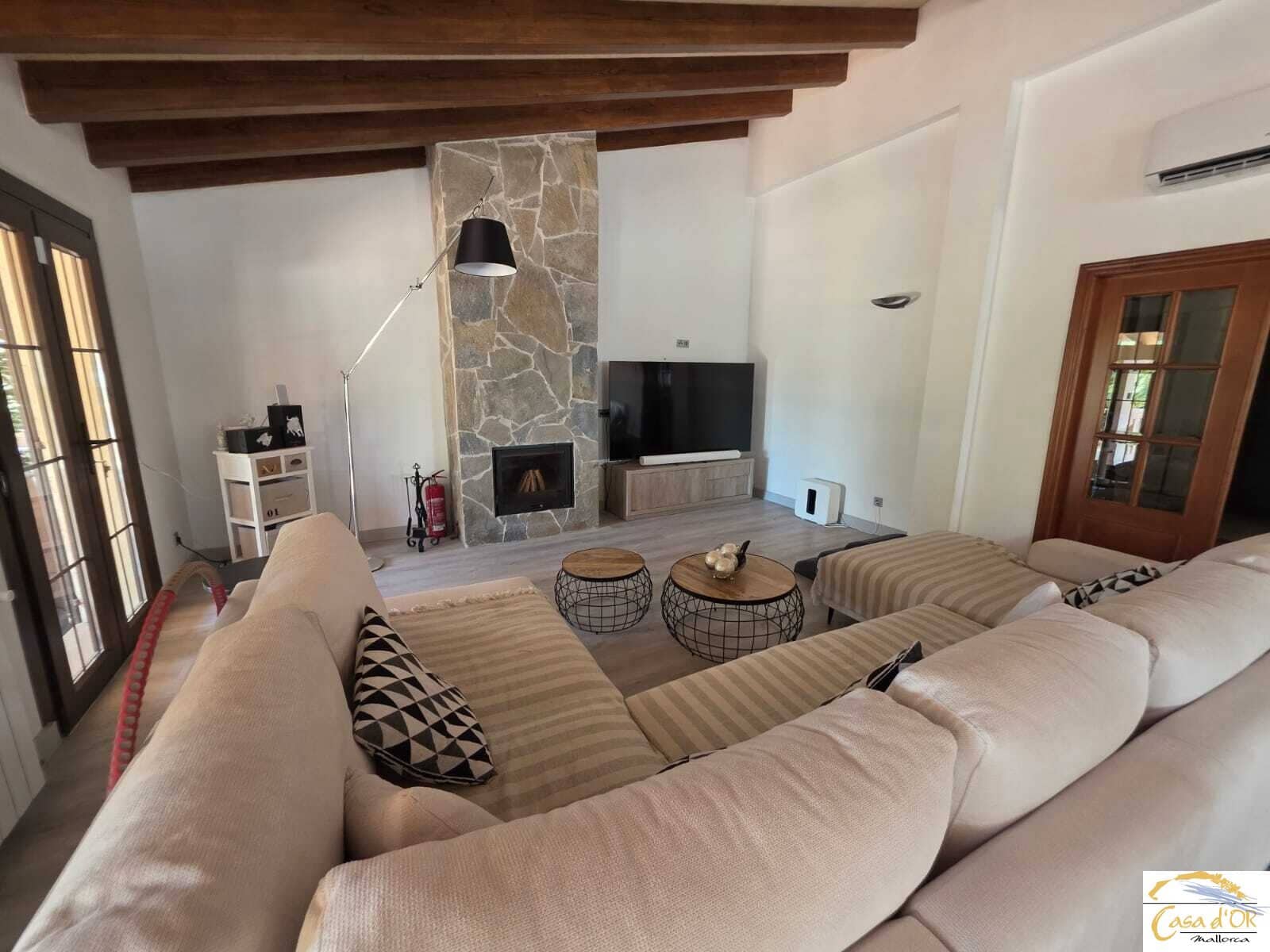 5 bedroom Finca/Country House for sale in S'Illot with pool garage - € 1,750,000 (Ref: 10016784)