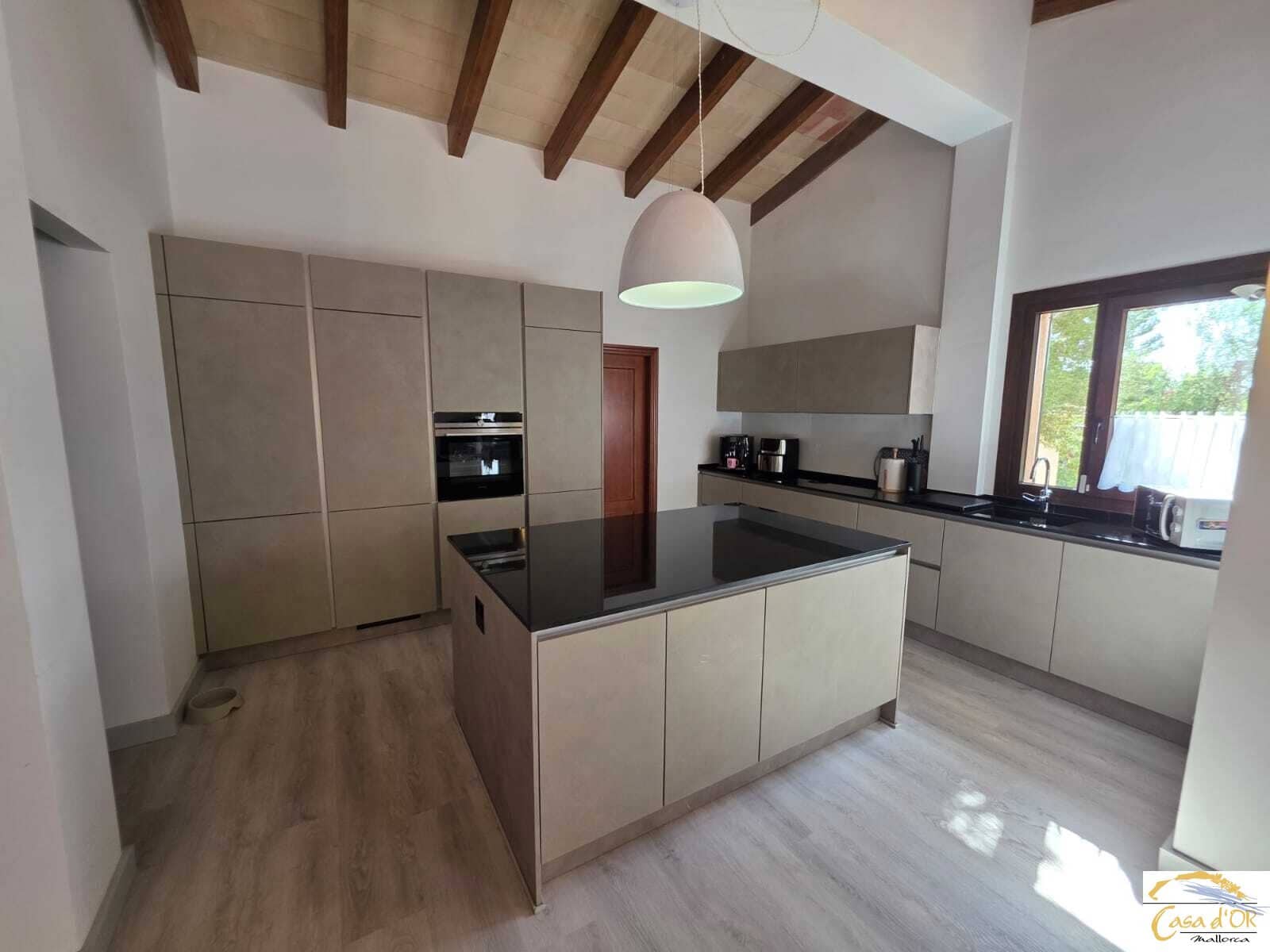 5 bedroom Finca/Country House for sale in S'Illot with pool garage - € 1,750,000 (Ref: 10016784)