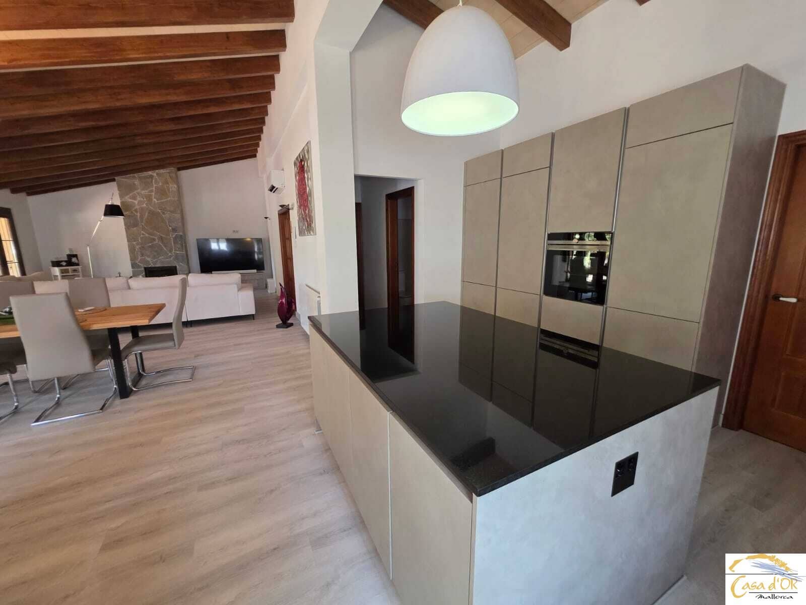 5 bedroom Finca/Country House for sale in S'Illot with pool garage - € 1,750,000 (Ref: 10016784)