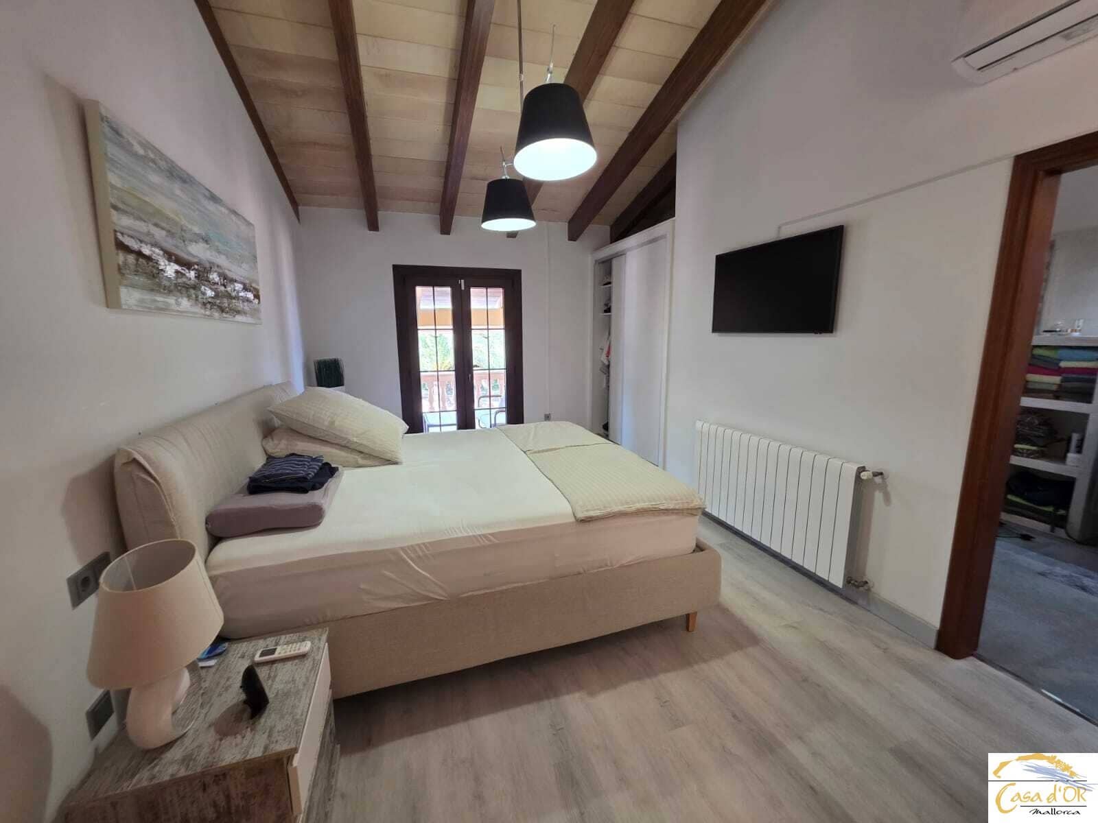 5 bedroom Finca/Country House for sale in S'Illot with pool garage - € 1,750,000 (Ref: 10016784)