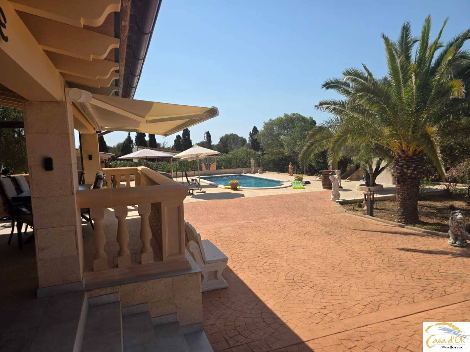 5 bedroom Finca/Country House for sale in S'Illot with pool garage - € 1,750,000 (Ref: 10016784)