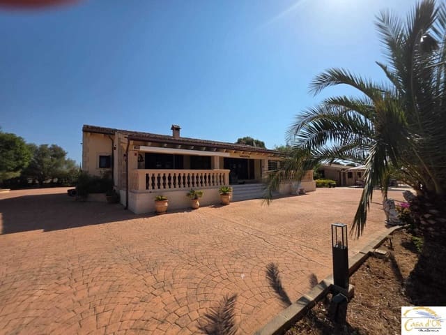 5 makuuhuone Maalaistalo myytävänä paikassa S'Illot, Sant Llorenç des Cardassar mukana uima-altaan 
autotalli - 1 750 000 € (Ref: 10016784)