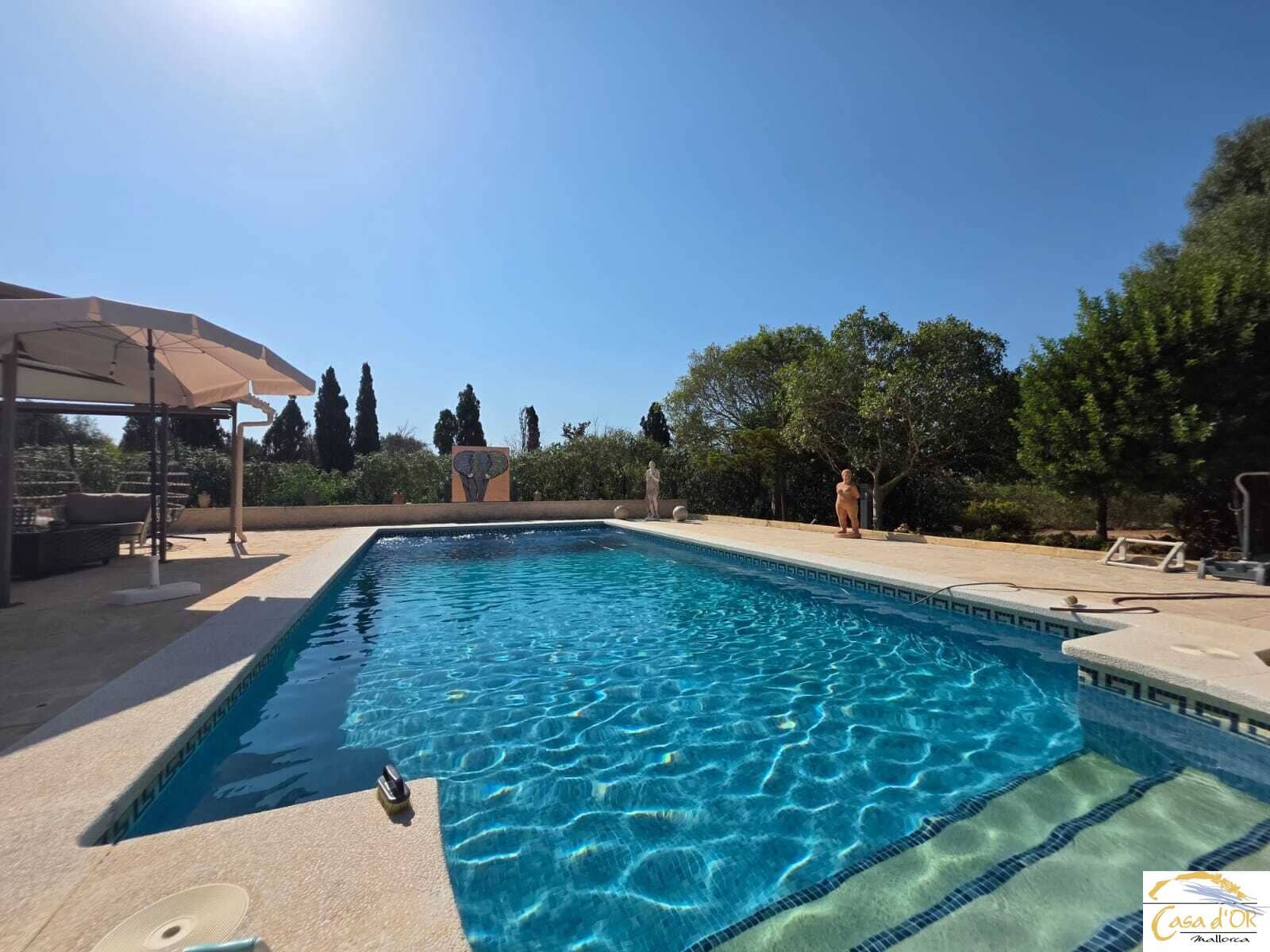 5 bedroom Finca/Country House for sale in S'Illot with pool garage - € 1,750,000 (Ref: 10016784)