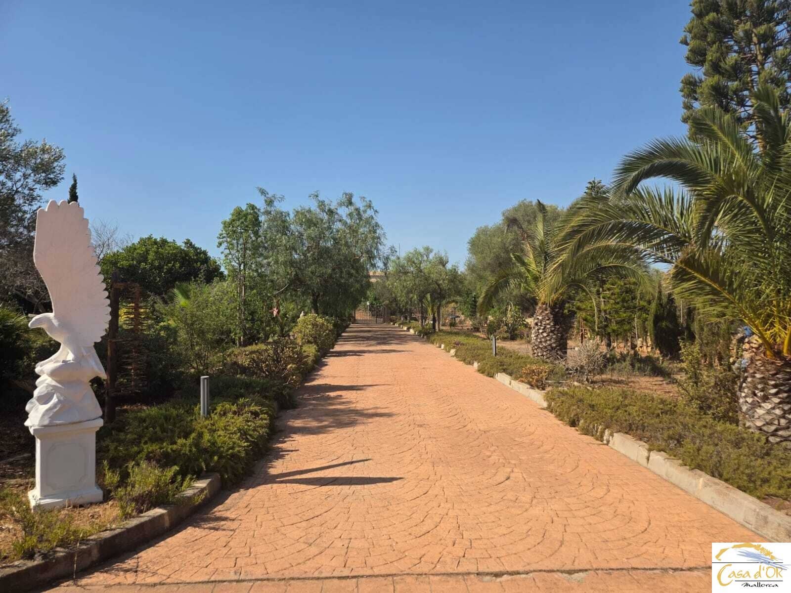 5 bedroom Finca/Country House for sale in S'Illot with pool garage - € 1,750,000 (Ref: 10016784)
