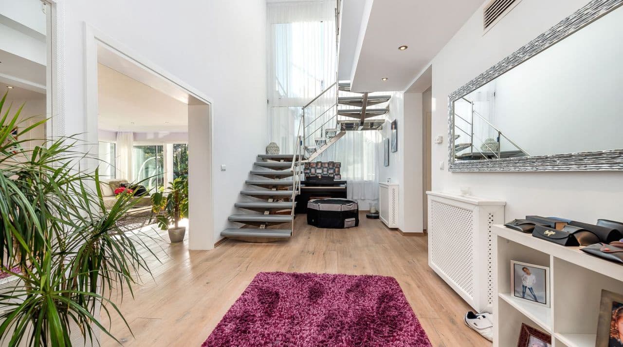 4 bedroom Villa for sale in Sol de Mallorca with pool garage - € 2,495,000 (Ref: 7375332)