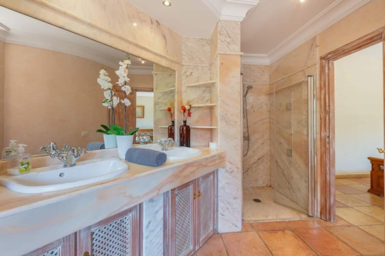 6 soveværelse Finca/Landehus til salg i Canyamel med swimmingpool - € 2.200.000 (Ref: 7375337)