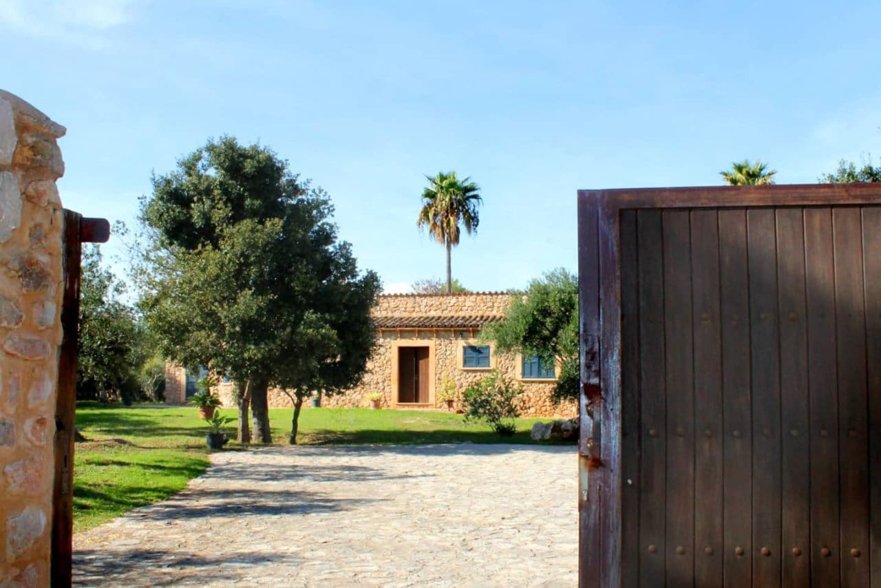 6 soveværelse Finca/Landehus til salg i Canyamel med swimmingpool - € 2.200.000 (Ref: 7375337)