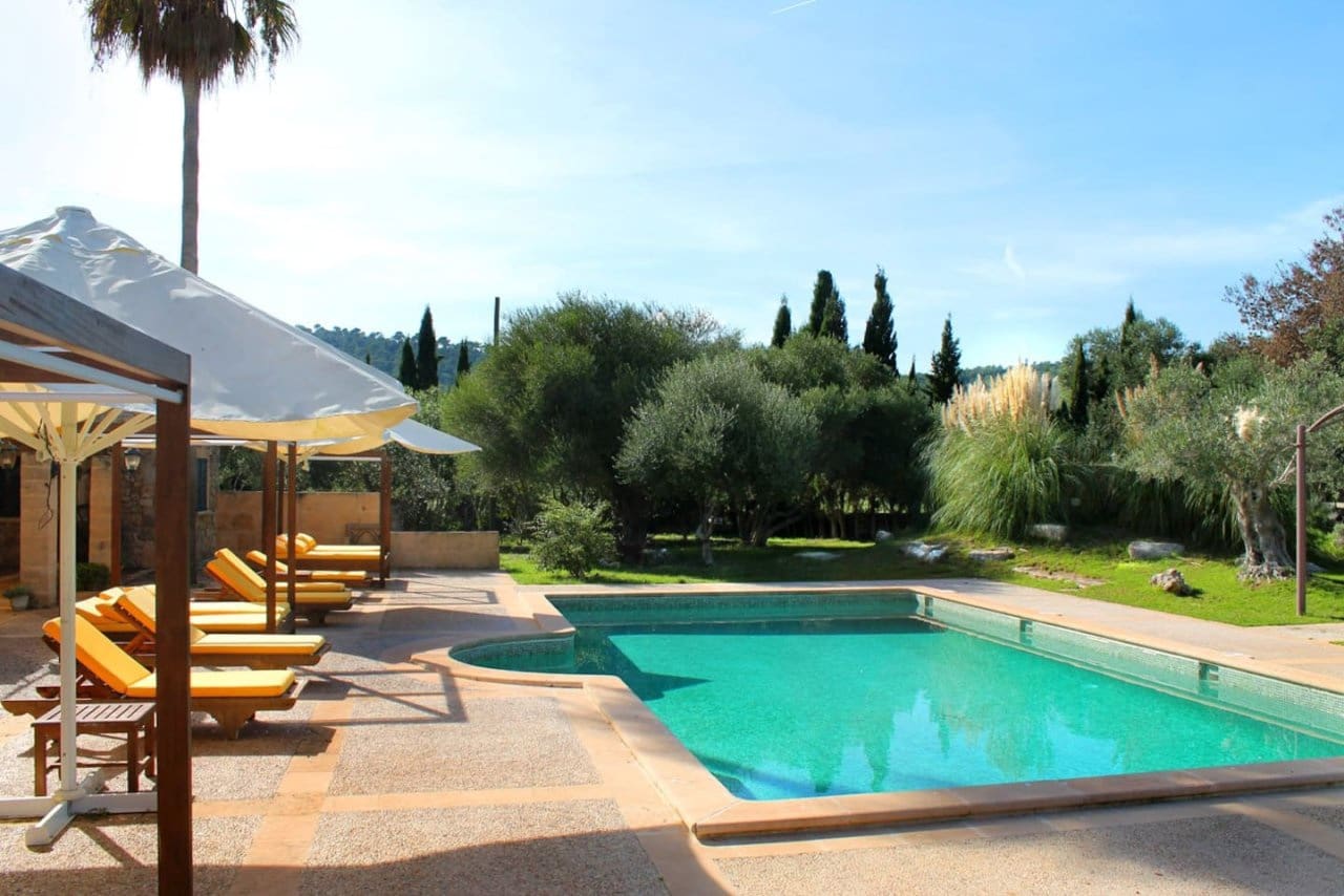 6 soveværelse Finca/Landehus til salg i Canyamel med swimmingpool - € 2.200.000 (Ref: 7375337)