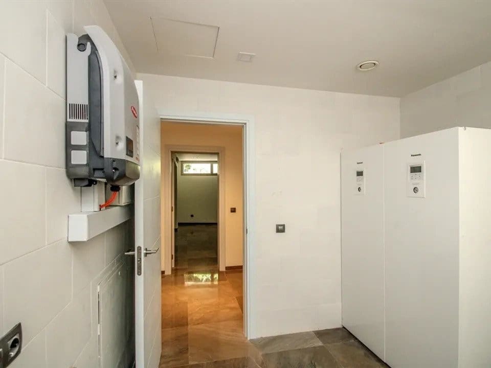 5 sypialnia Willa na sprzedaż w El Toro / Port Adriano z basenem garażem - 8 600 000 € (Ref: 7416461)